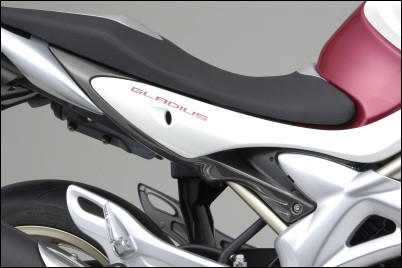 Seitenverkleidung für Suzuki SFV650 Gladius BJ. 2009-2016